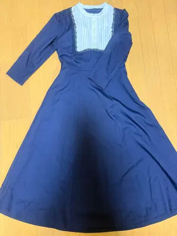 tocco closet 레이스 절개 롱 원피스 네이비