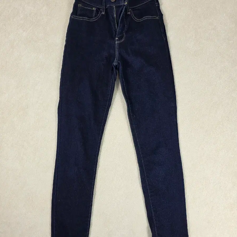 리바이스(Levi's) 721 하이라이즈 스키니 데님 팬츠 생지 청바지