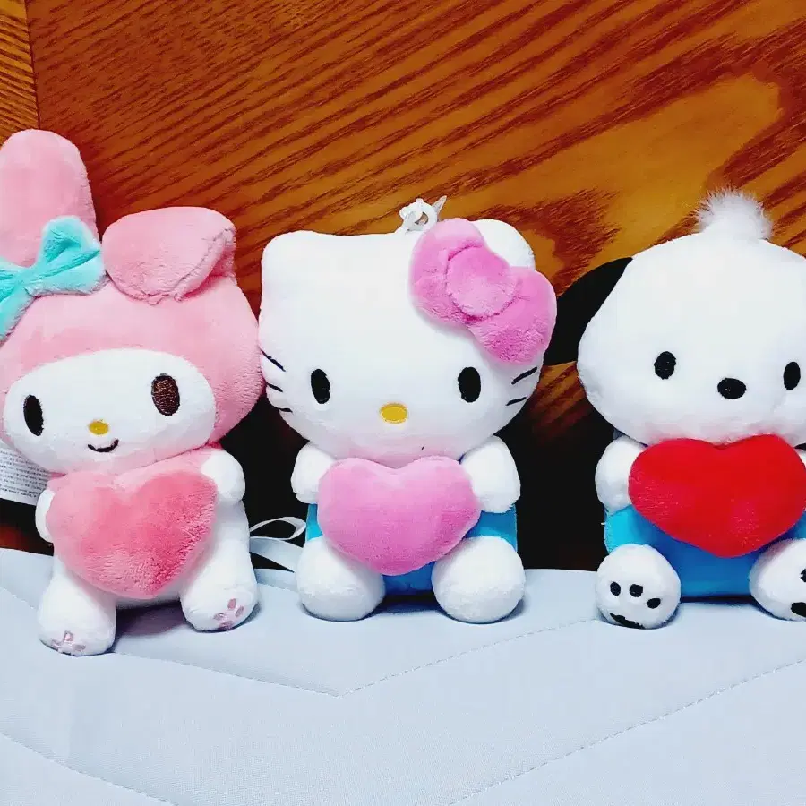 산리오 하트 키링인형 13센치 (마이멜로디, 헬로키티, 포차코)