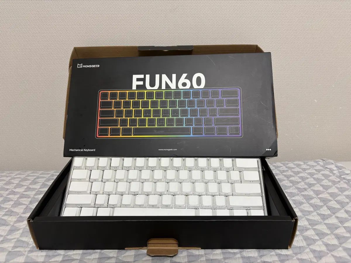 몬스긱 FUN60 기계식 유선 키보드