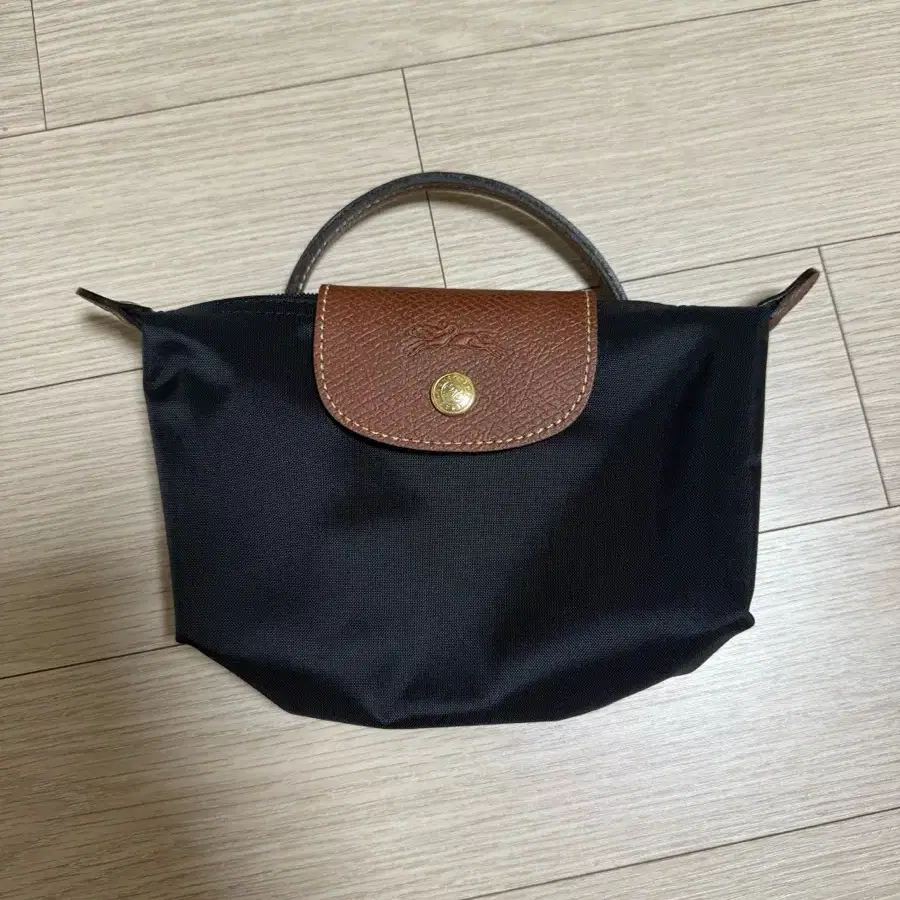 롱샴 르 플리아쥬 미니 파우치 블랙