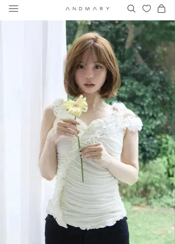 andmary Cherie 러플 탑 아이보리