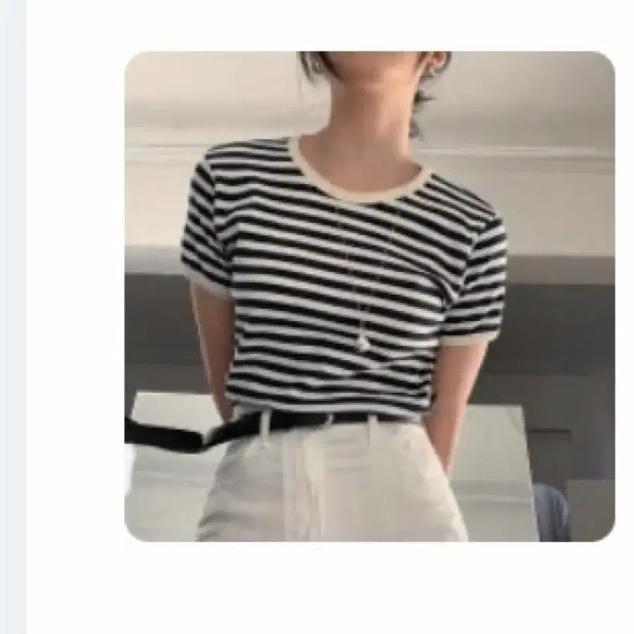 지그재그 사색 네이브 스트라이프 티셔츠