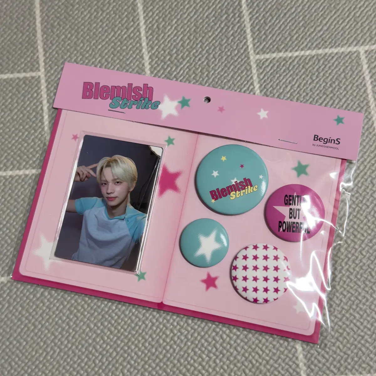 Blemish Strike 포토카드 뱃지 세트