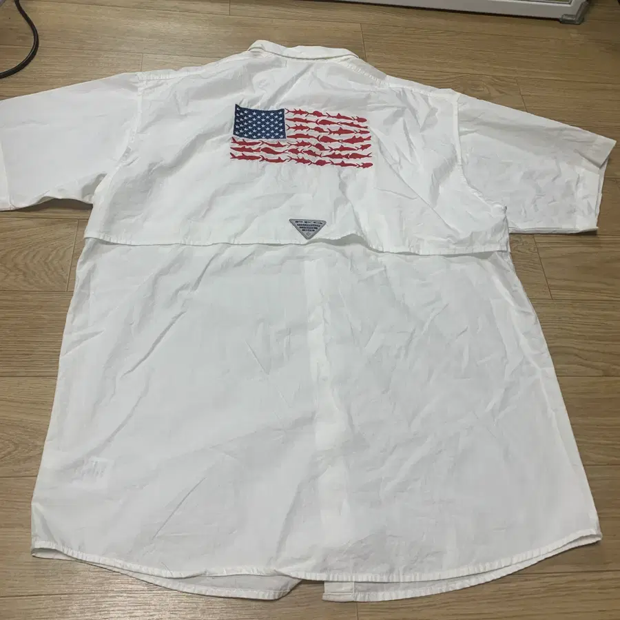 100-105]컬럼비아 PFG 본헤드 피시 성조기 자수 피싱 반팔셔츠