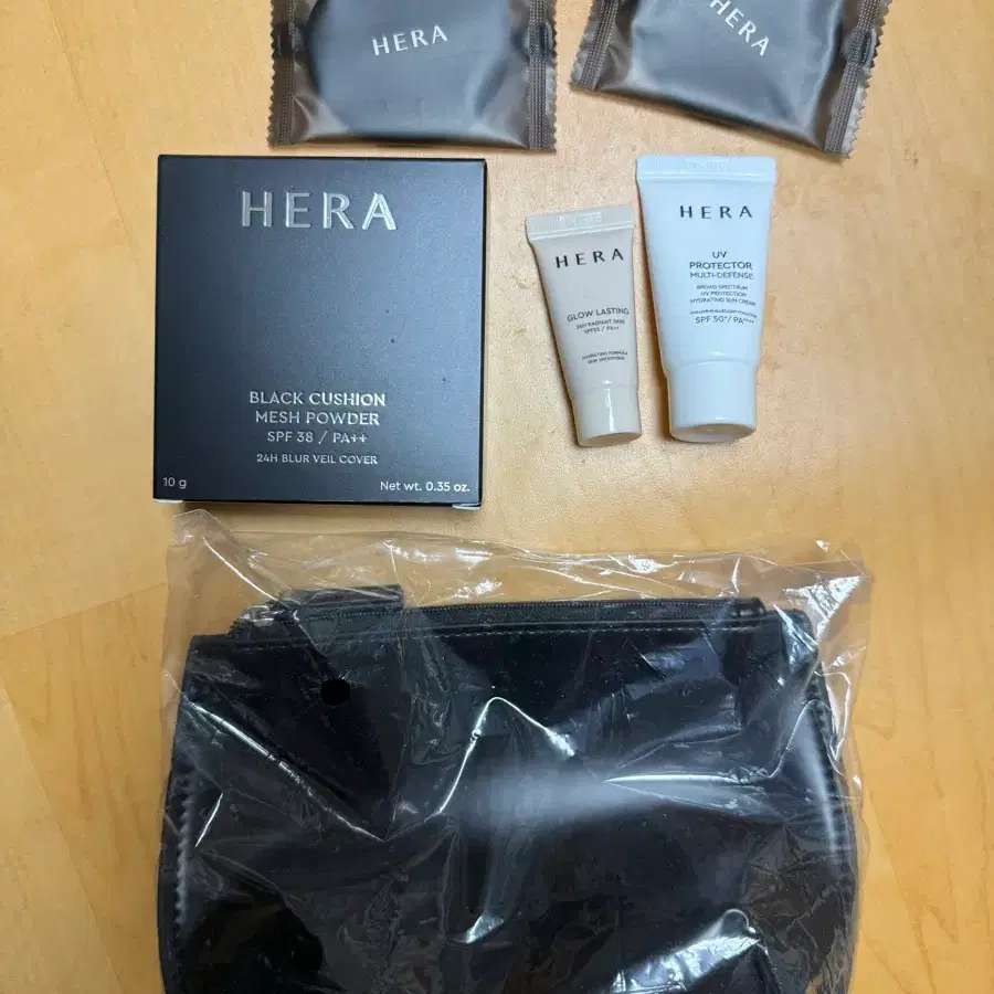 새상품) 헤라 블랙쿠션 메쉬 파우더 + 덤 파데,선크림 등