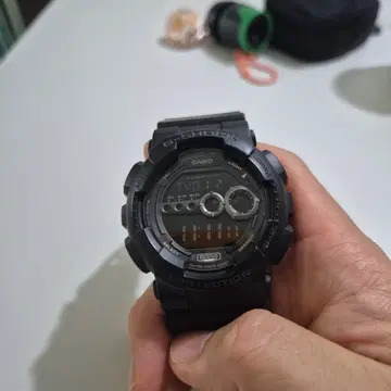 カシオ計算機 G-SHOCKメンズウォッチブラックGD-100