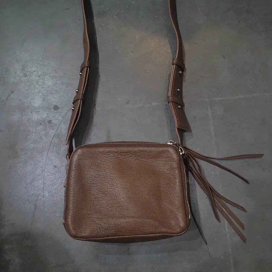 ALLSAINTS 올세인츠 빈티지 빈센트 레더 크로스 바디백