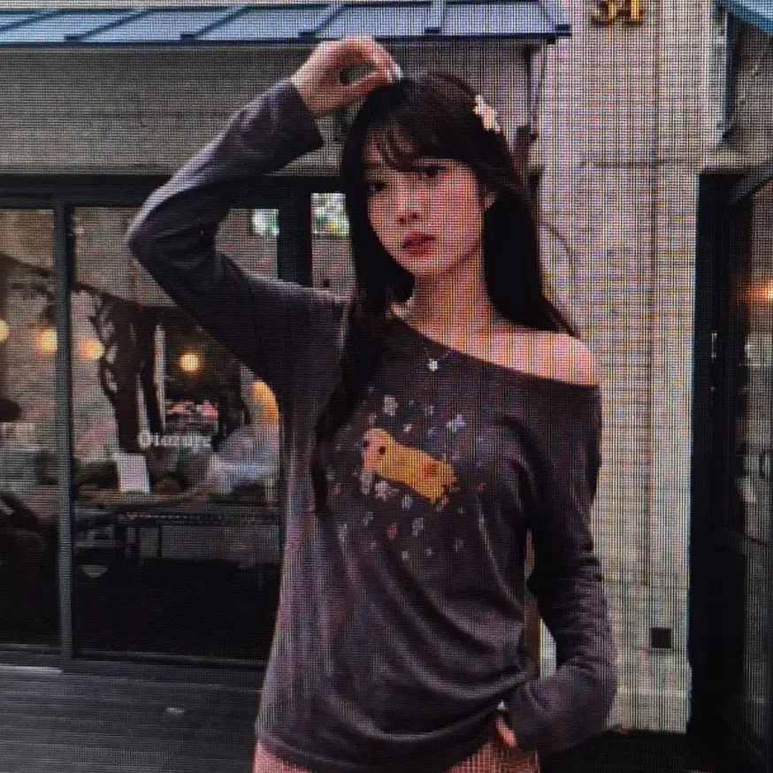 (해외배송) 프린팅 오프숄더 긴팔 티셔츠