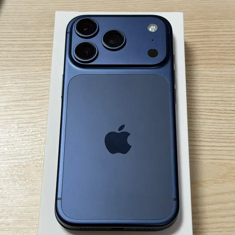 아이폰 17프로 딥블루 256GB 풀박스