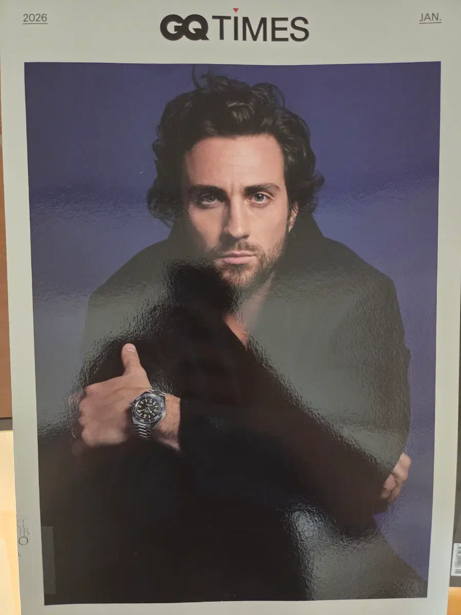 GQ TIMES 2026년 1월호 애런 테일러 존슨