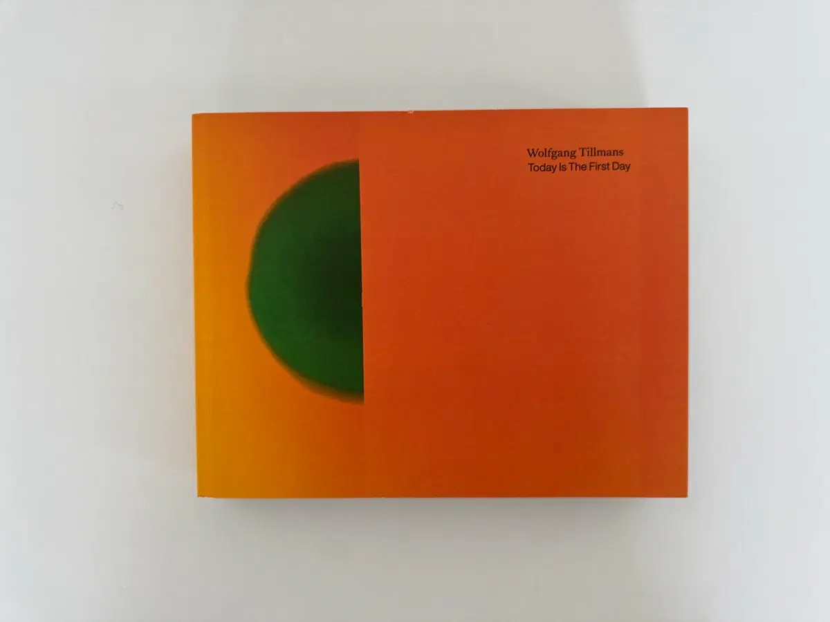 [아트북] Wolfgang Tillmans - Today Is The First Day