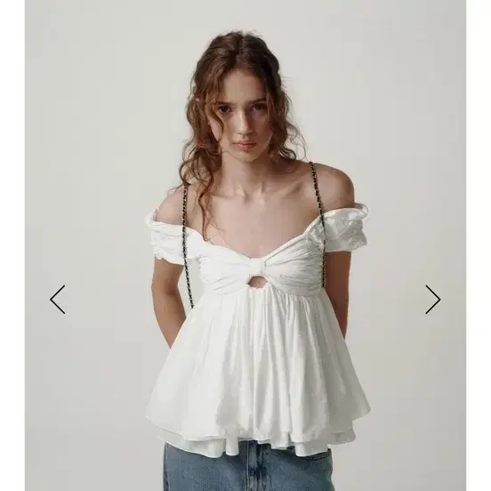 더바넷 Magnolia Off-Shoulder Top 블랙