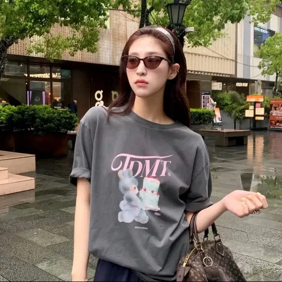 튜드먼트 CAKE BEAR TEE 차콜