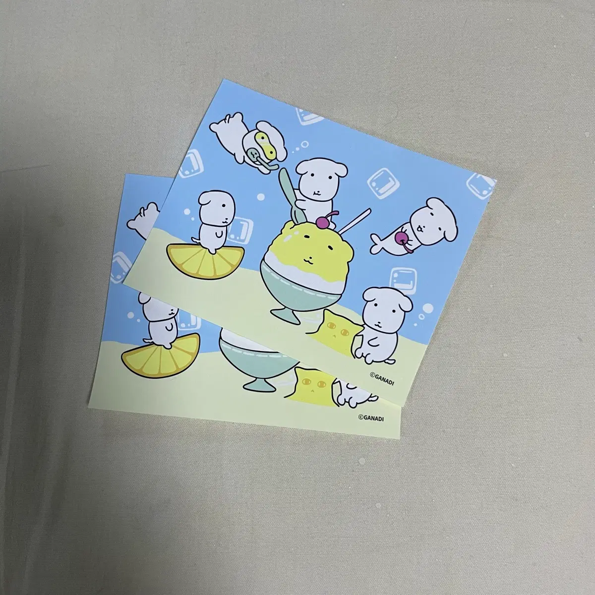 가나디 스티커 2장