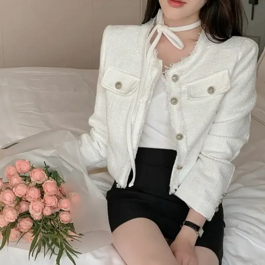 노카라 화이트 트위드 크롭 자켓 하객룩 봄트위드 데이트룩