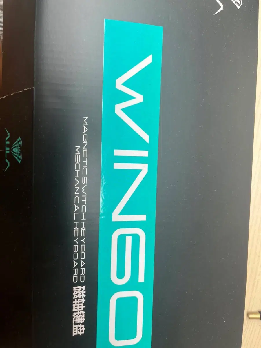 AULA WIN60 마그네틱 스위치 기계식 키보드