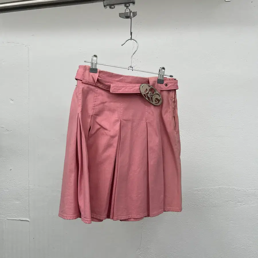 [27] DEAD STOCK DOLCE & GABBANNA BELTED SKIRT
