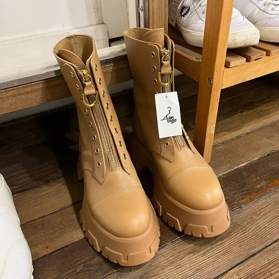 235) 가보시 통굽 워커 6cm