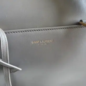 サンローランパリショルダーバッグ
