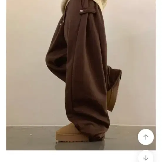 핀턱 버클 트레이닝 팬츠 브라운 온디드 로컨 비조 스냅 절개 스트링 투웨이 와이드 밴딩 에이블리