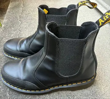 Dr. Martens 2976 GUARD PNL 사이드 고어 부츠