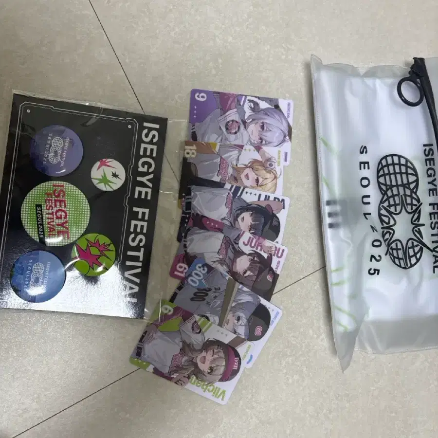 이세계아이돌 이세돌 이세페 포카 뱃지 슬로건