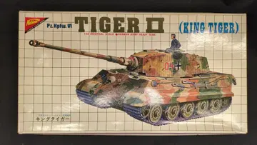 니치모 1/35 스케일 독일 6호 중전차 킹 타이거 7