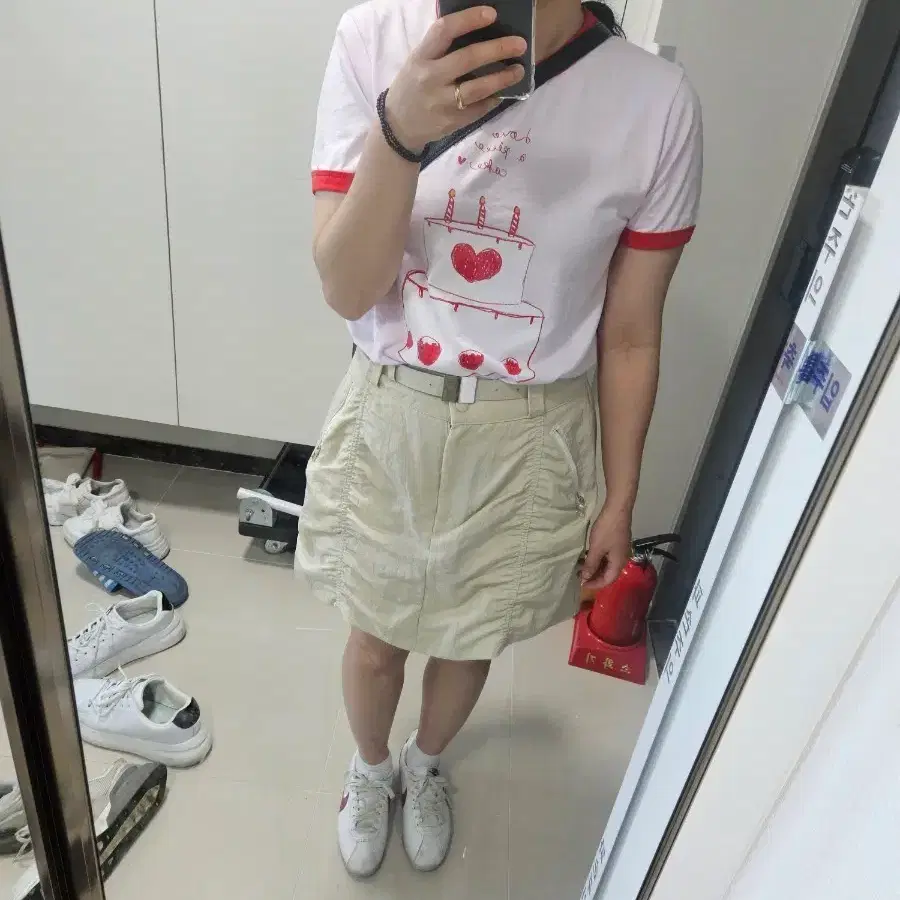 벨트미니스커트