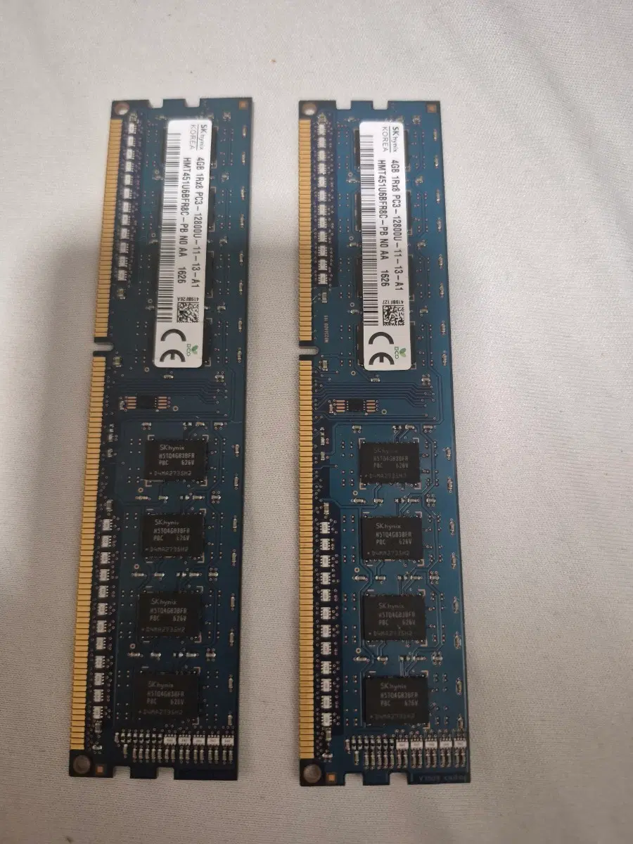 SK hynix 4GB PC3-12800U 듀얼 2개
