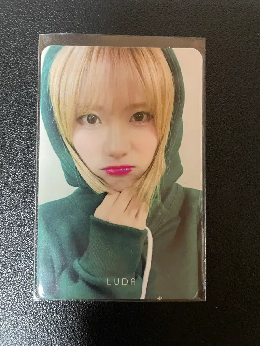 WJSN Luda photocard