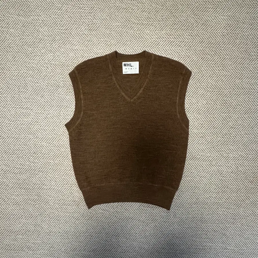 MARGARET HOWELL knit vest