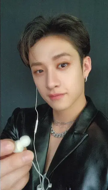 StrayKids THE SOUND BangChan 트레이딩 카드 B/이어폰