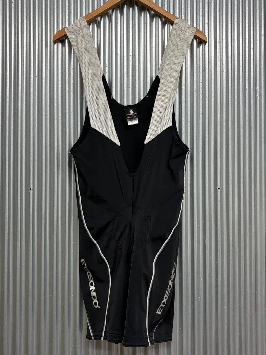 [L] 에띠엔도 ETXEONDO 패드 빕숏 자전거 바지 블랙 2.9