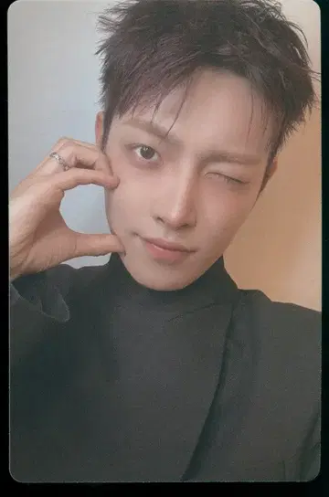 ATEEZ DIARY VER. HONGJOONG GOLDEN HOUR : Part.5 A