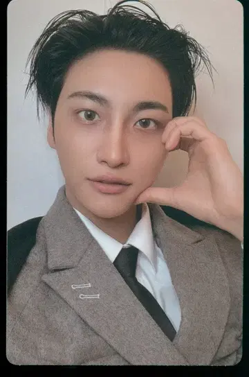 ATEEZ DIARY VER. SEONGHWA GOLDEN HOUR : Part.5 A