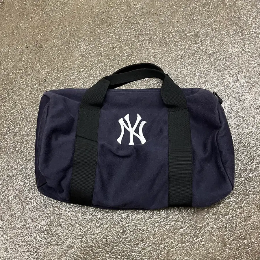 MLB 뉴욕양키스 미니 더플백