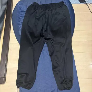 KEBOZ 트랙 팬츠 블랙