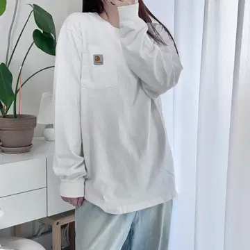 칼하트 화이트 포켓 긴팔티 [ LOOSE FIT M ]