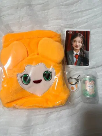 TWICE LOVELYS 시마무라 복조리 코인 실린더 지효 지브리