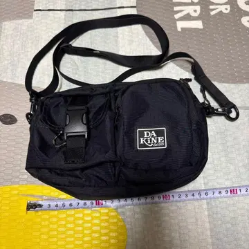 DAKINE 숄더백 블랙