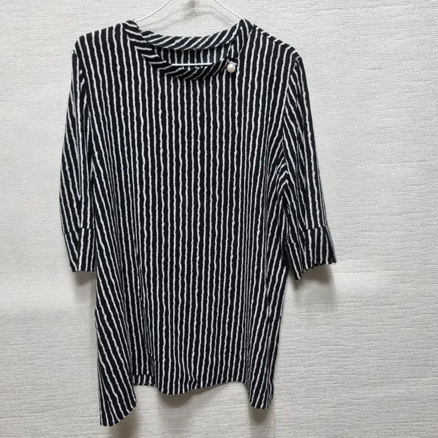 차191 블라우스