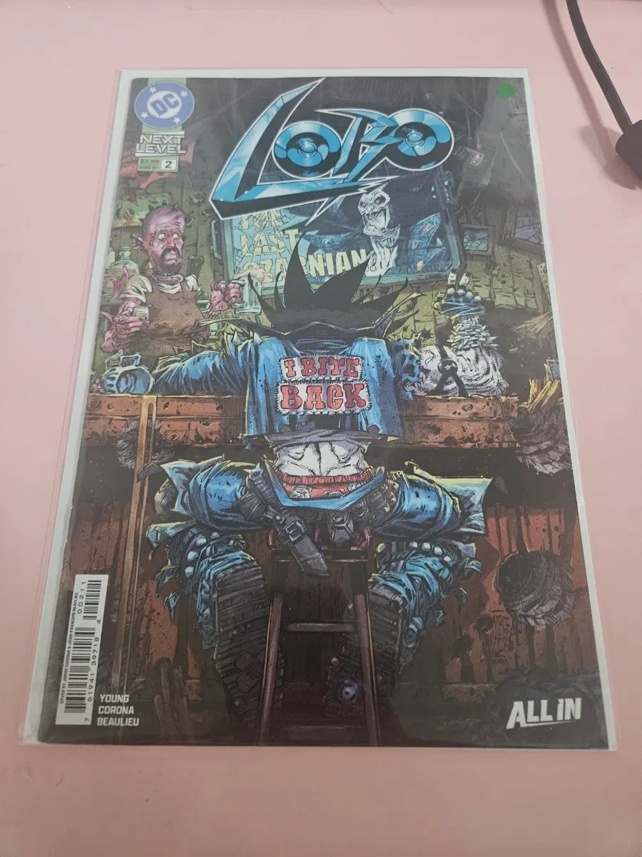 L / 2019 / Lobo #2