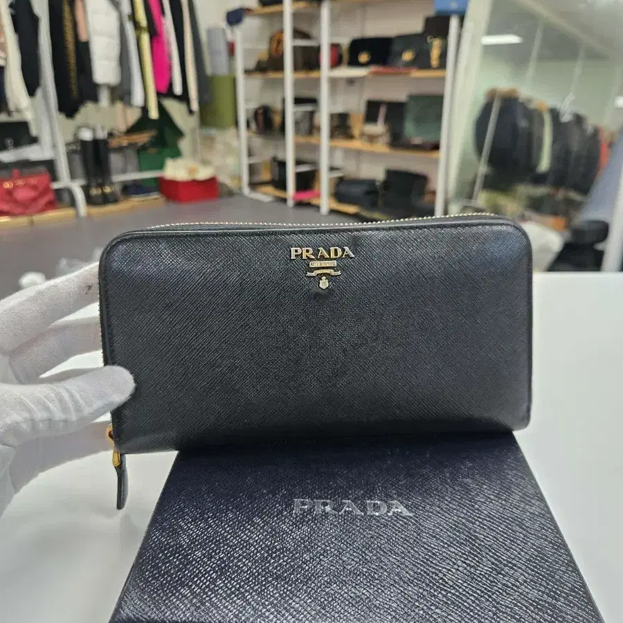 [정품] 프라다 사피아노 장지갑