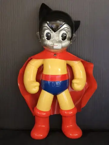 SECRET BASE Middle Scale 철완 아톰 Full color with cape Ver.