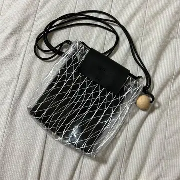 [ tukifune ] ] sin shoulder bag