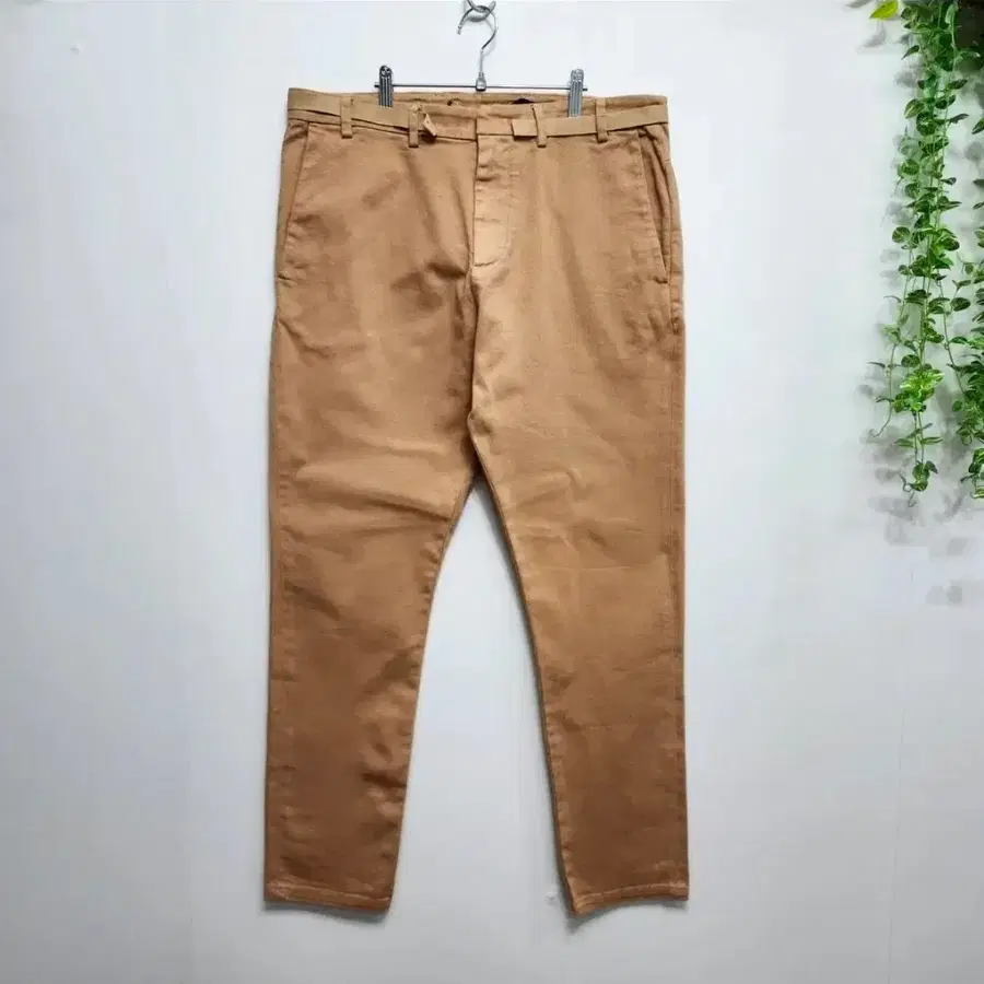 N21 남성 배기핏 팬츠