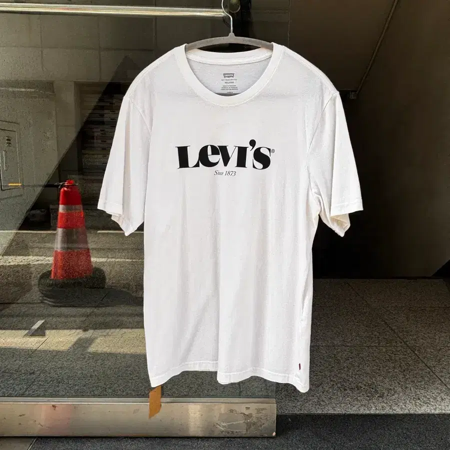 리바이스 릴렉스 핏 반팔