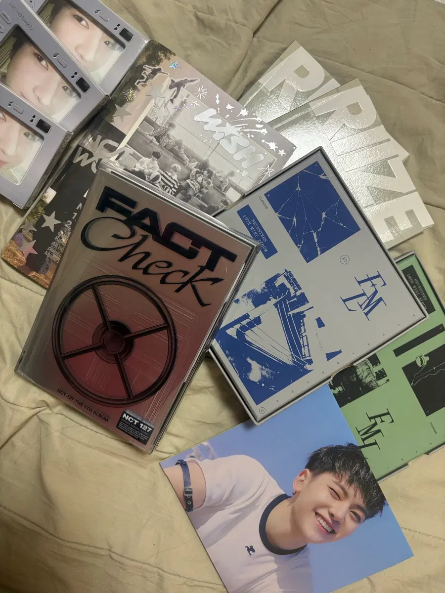 공개앨범 판매 (포카 있는거도 있어요!)