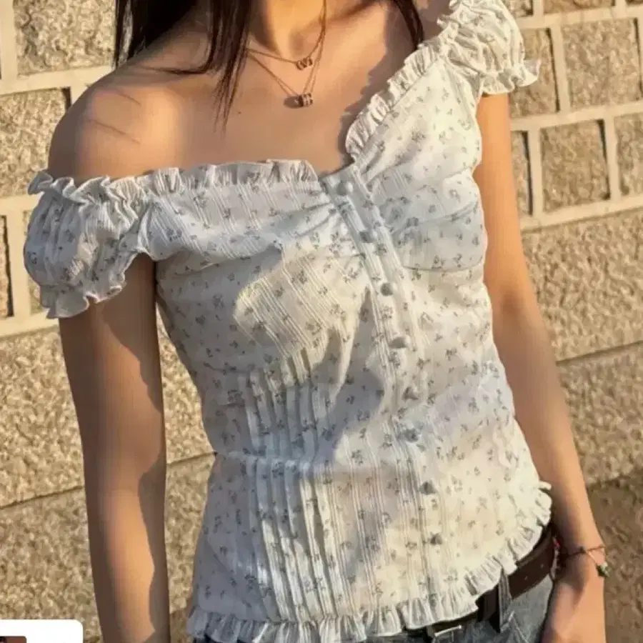 라츠유 엘라 블라우스 새상품 아이보리